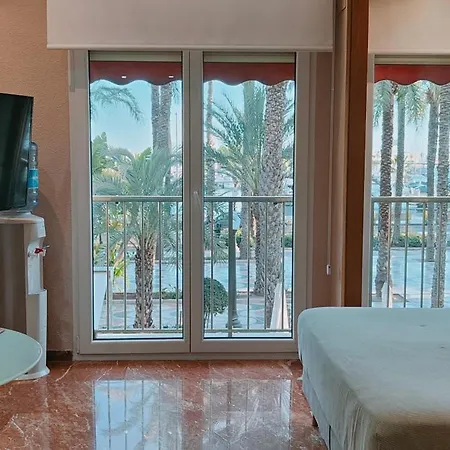 Alicantissima Marina & Apartamento *